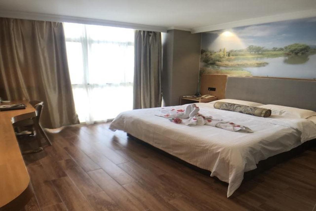 Greentree Inn Jiangsu Wuxi Jiangyin Zhouzhuang Shiji Avenue Business Hotel Εξωτερικό φωτογραφία